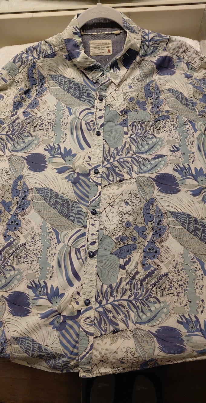 7 Diamonds Blue and White Tropical Leaf Button-Down Shirt